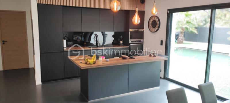 Maison - 157 m² - 5 pièces