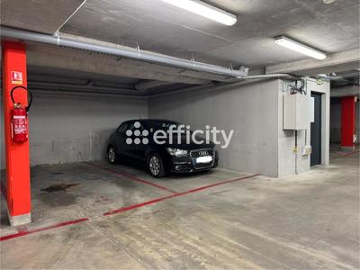 Parking / Garage - 12 m²