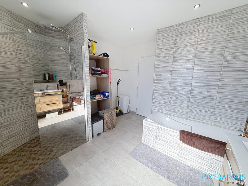 Villa - 147 m² - 5 pièces