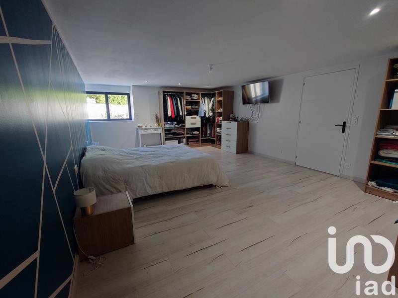 Maison - 275 m² - 6 pièces