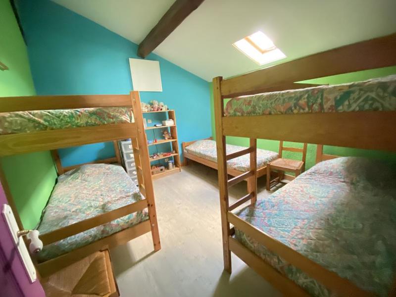 Propriété - 420 m² - 17 pièces