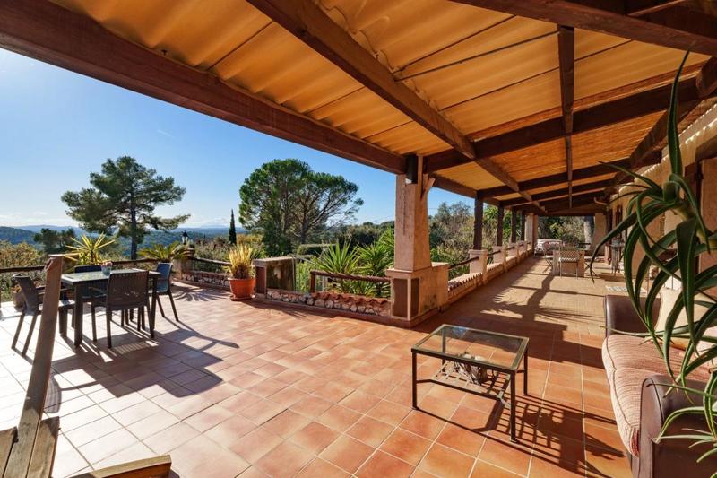 Mas - 262 m² - 7 pièces