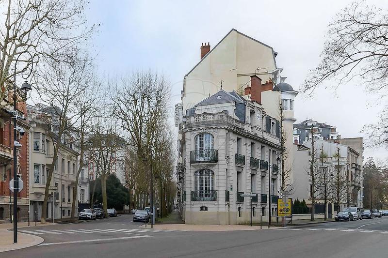Hôtel particulier - 300 m² - 12 pièces