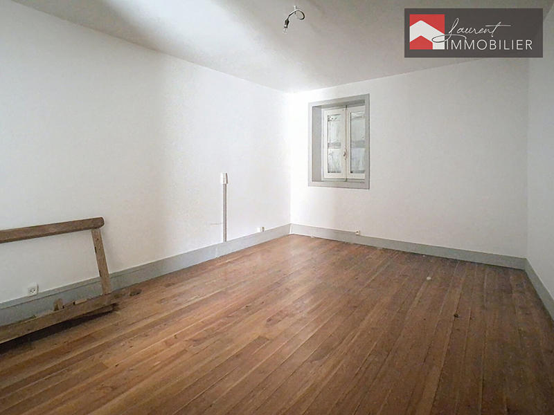 Maison - 210 m² - 10 pièces