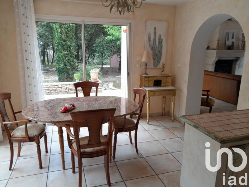 Maison - 665 m² - 10 pièces