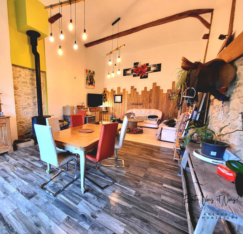 Maison ancienne - 235 m² - 7 pièces