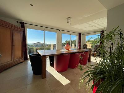 Maison - 288 m² - 10 pièces