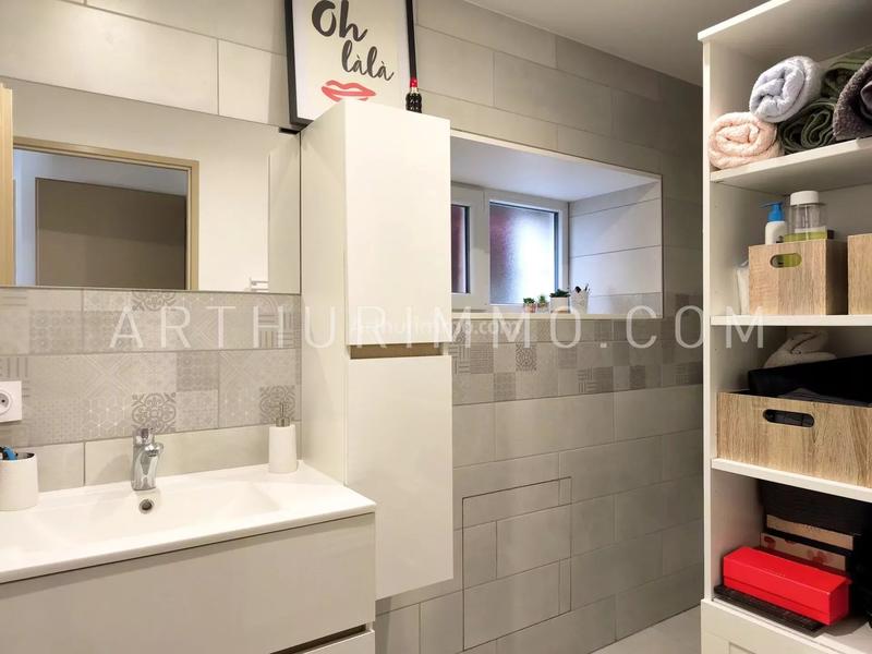 Maison - 99 m² - 4 pièces