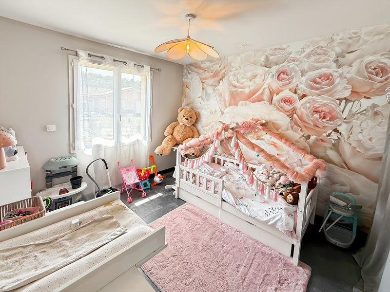 Maison - 90 m² - 4 pièces