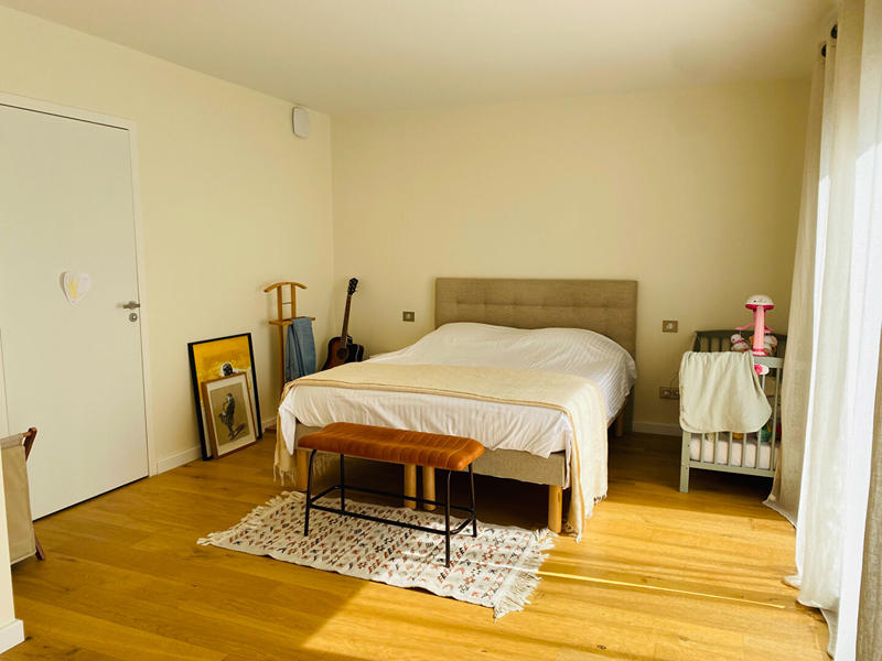 Maison - 237 m² - 7 pièces