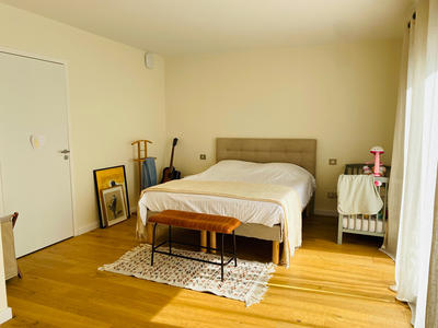 Maison - 237 m² - 7 pièces