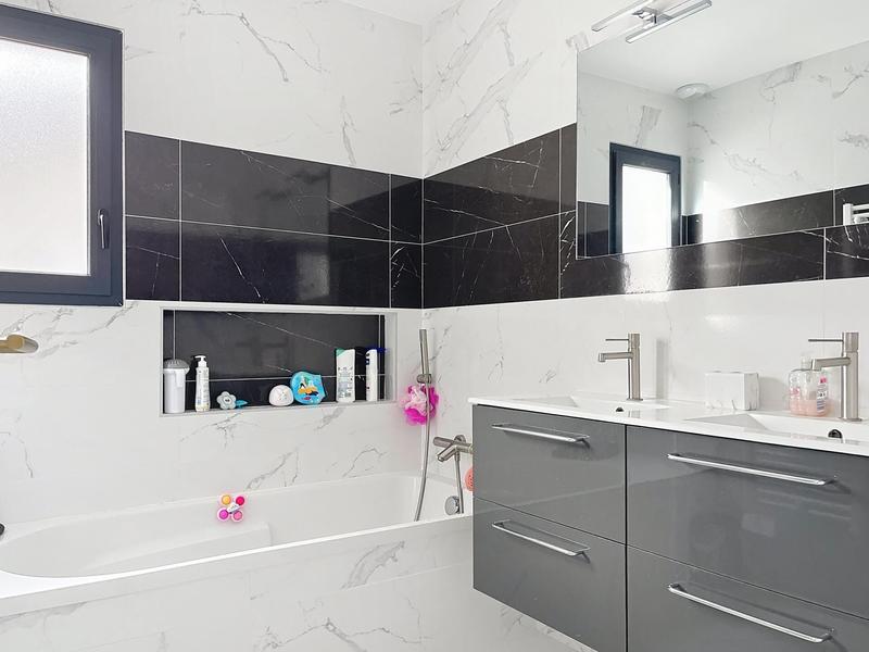 Maison - 88 m² - 3 pièces