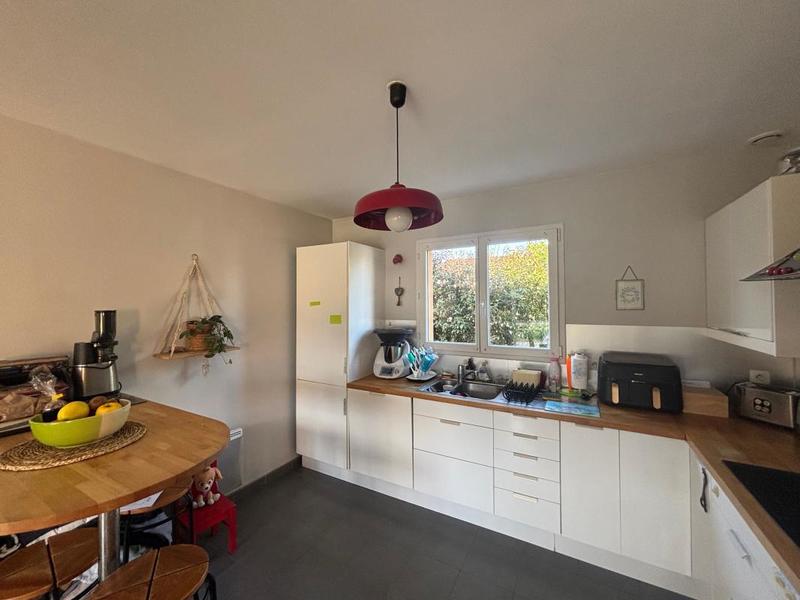 Maison - 90 m² - 4 pièces