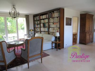 Maison - 166 m² - 7 pièces