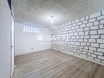 Local commercial - 87 m² - 4 pièces