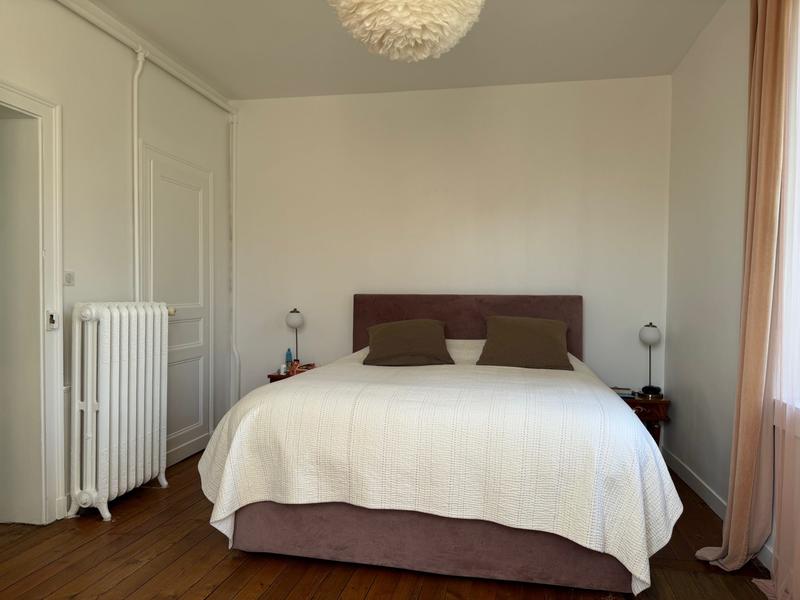 Maison - 195 m² - 9 pièces