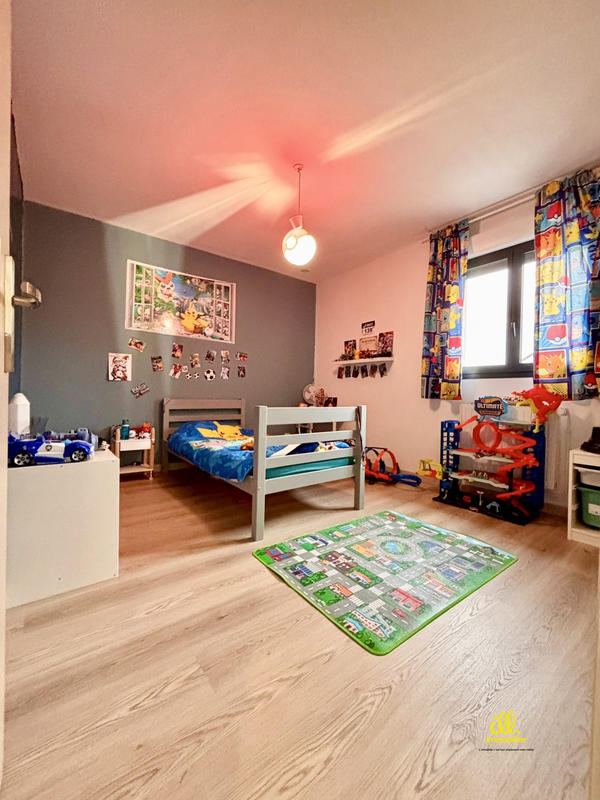 Maison - 179 m² - 7 pièces