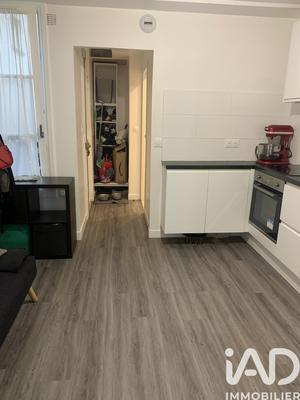 Studio - 27 m² - 2 pièces