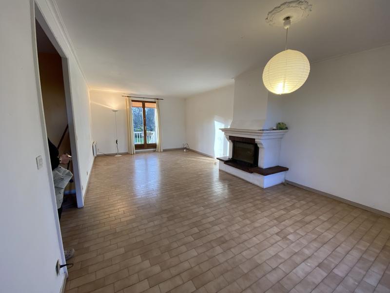 Pavillon - 90 m² - 8 pièces