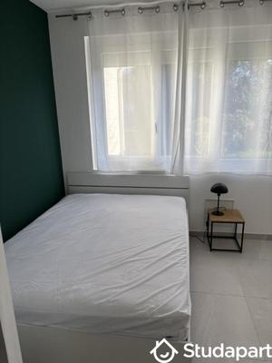 Chambre - 11 m² - 1 pièce