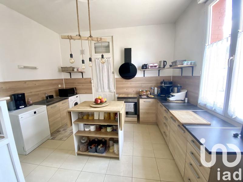 Maison - 207 m² - 9 pièces