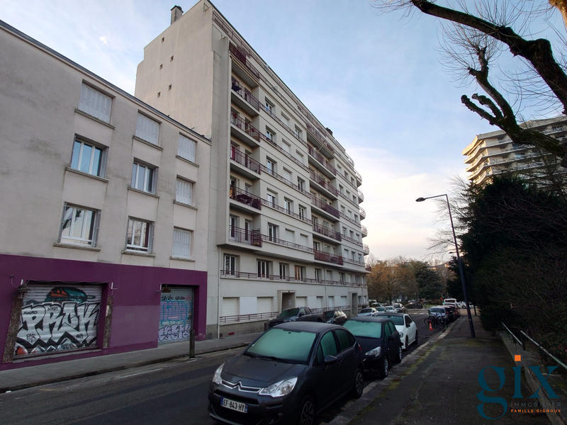 Appartement - 64 m² - 3 pièces