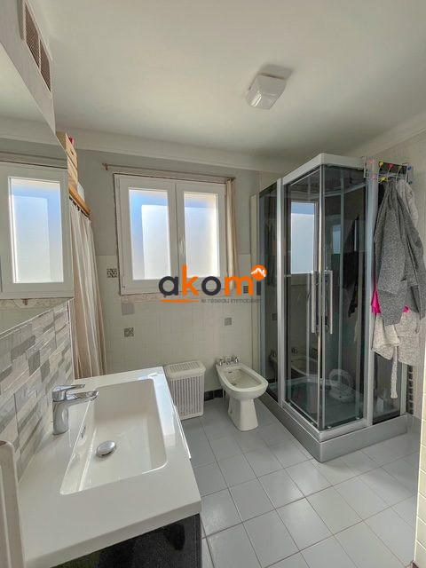 Maison - 121 m² - 6 pièces