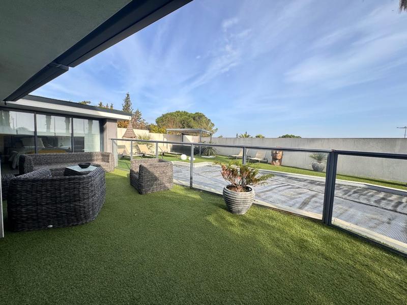 Maison d'architecte - 256 m² - 8 pièces