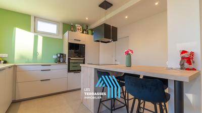 Maison traditionnelle - 82 m² - 4 pièces