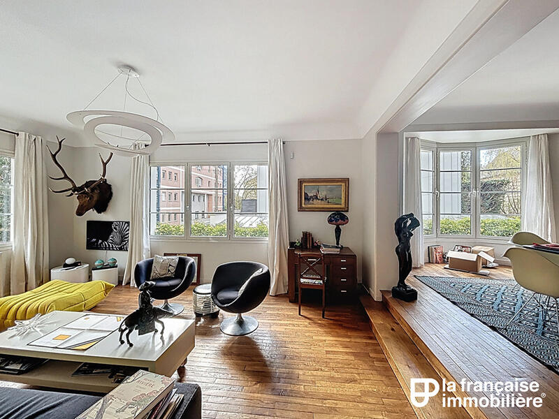 Maison - 196 m² - 7 pièces