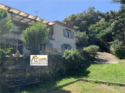 Propriété - 239 m² - 8 pièces