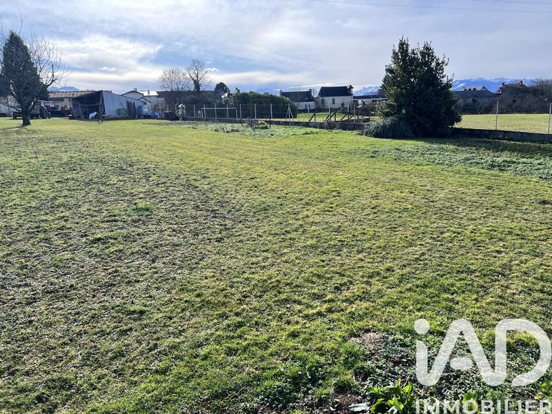 Terrain - 1 366 m²
