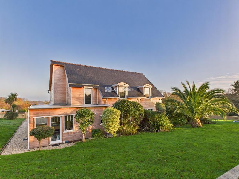 Maison contemporaine - 180 m² - 7 pièces