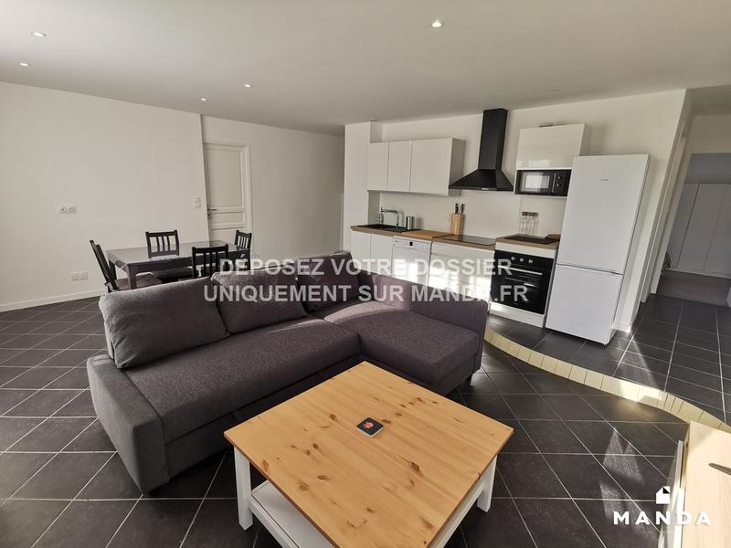 Chambre - 10 m² - 4 pièces