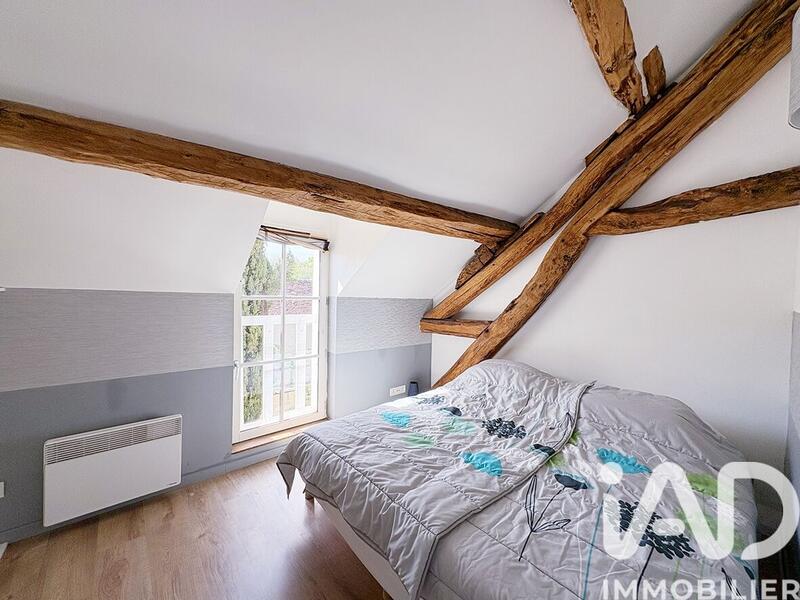 Maison - 240 m² - 9 pièces