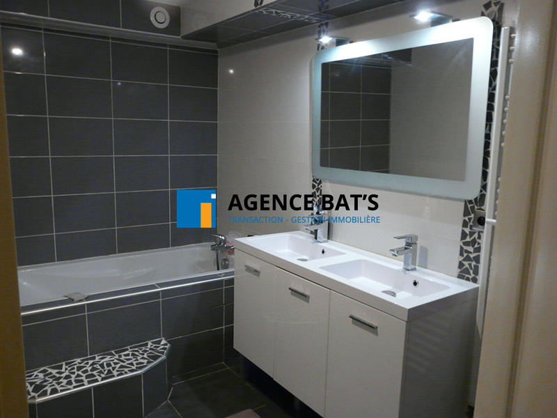 Appartement - 170 m² - 6 pièces