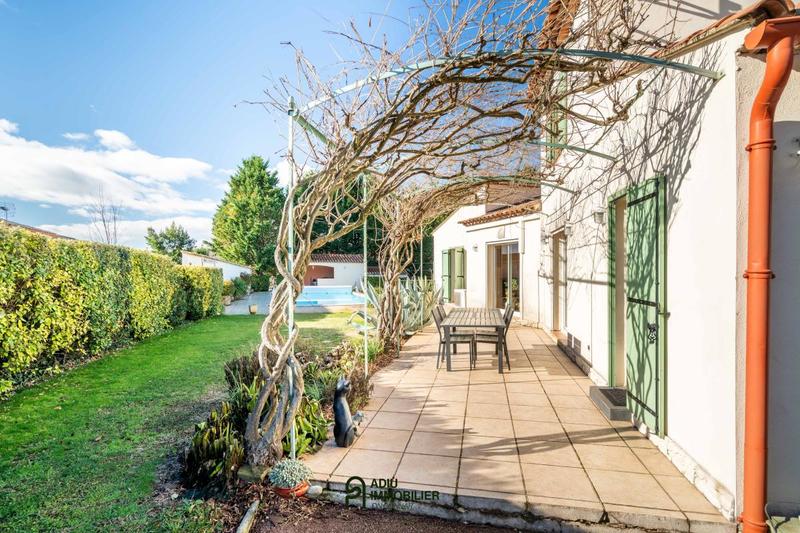 Maison - 212 m² - 5 pièces