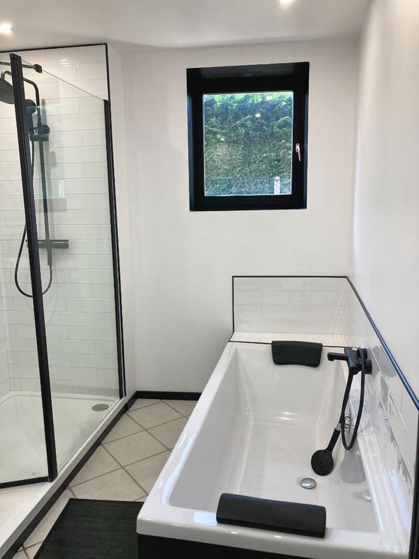 Maison - 208 m² - 8 pièces