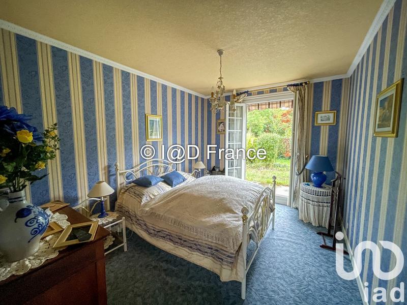 Maison - 160 m² - 8 pièces