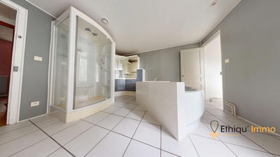 Maison - 150 m² - 5 pièces