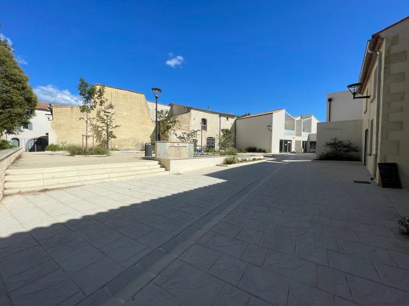 Local commercial - 166 m² - 4 pièces