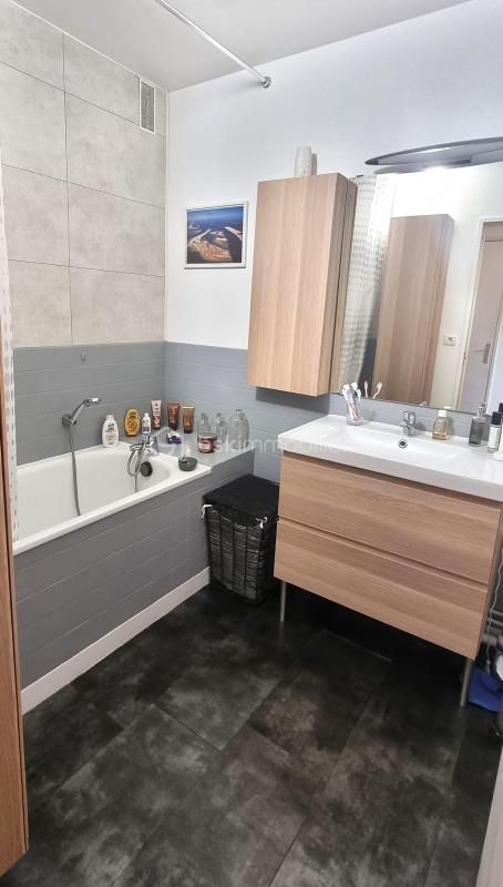 Appartement - 96 m² - 5 pièces