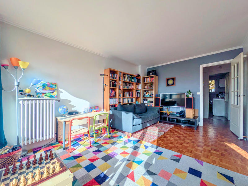 Appartement - 85 m² - 5 pièces