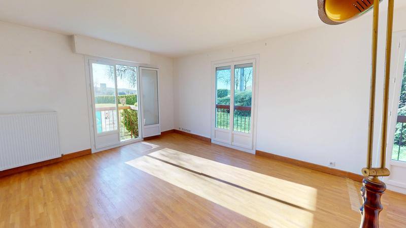 Appartement - 83 m² - 5 pièces