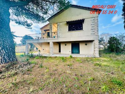 Maison - 162 m² - 9 pièces