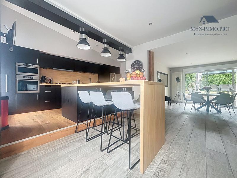 Maison - 136 m² - 5 pièces