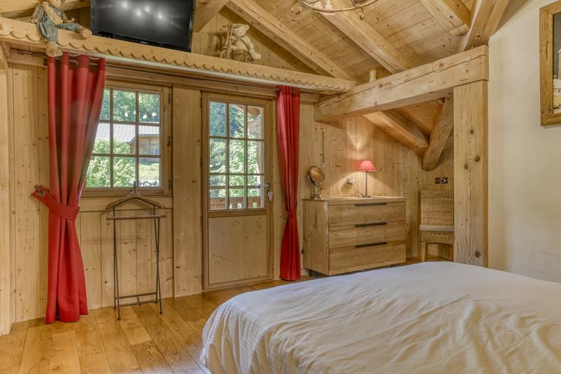 Châlet - 232 m² - 10 pièces