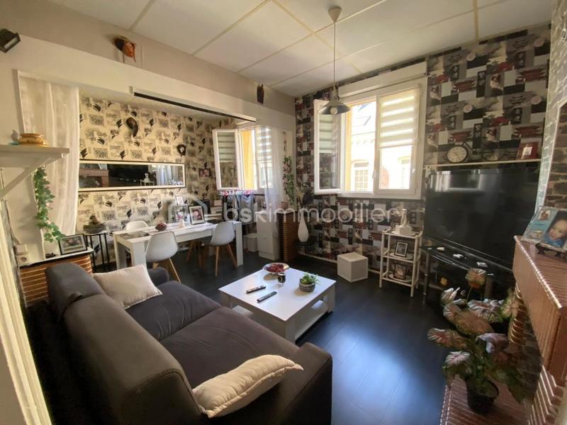 Immeuble - 130 m² - 10 pièces