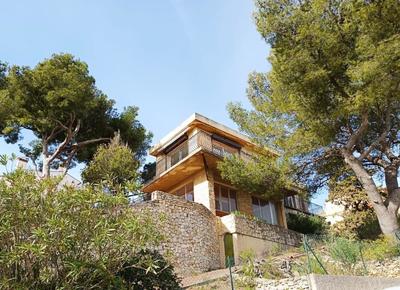 Maison - 104 m² - 7 pièces