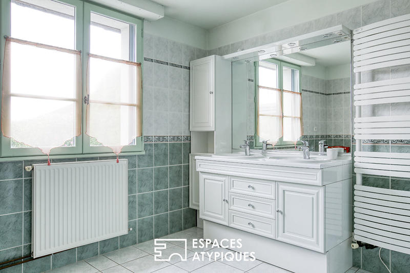 Maison - 223 m² - 7 pièces